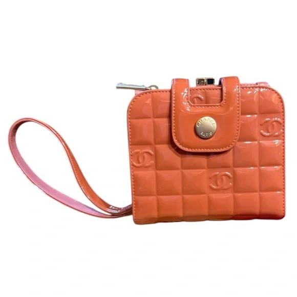 Rare CHANEL Luxurious Pink Quilted CC Patent Leather Bag Wristlet Vtg ⭐️⭐️⭐️⭐️⭐️ - Picture 15 of 16